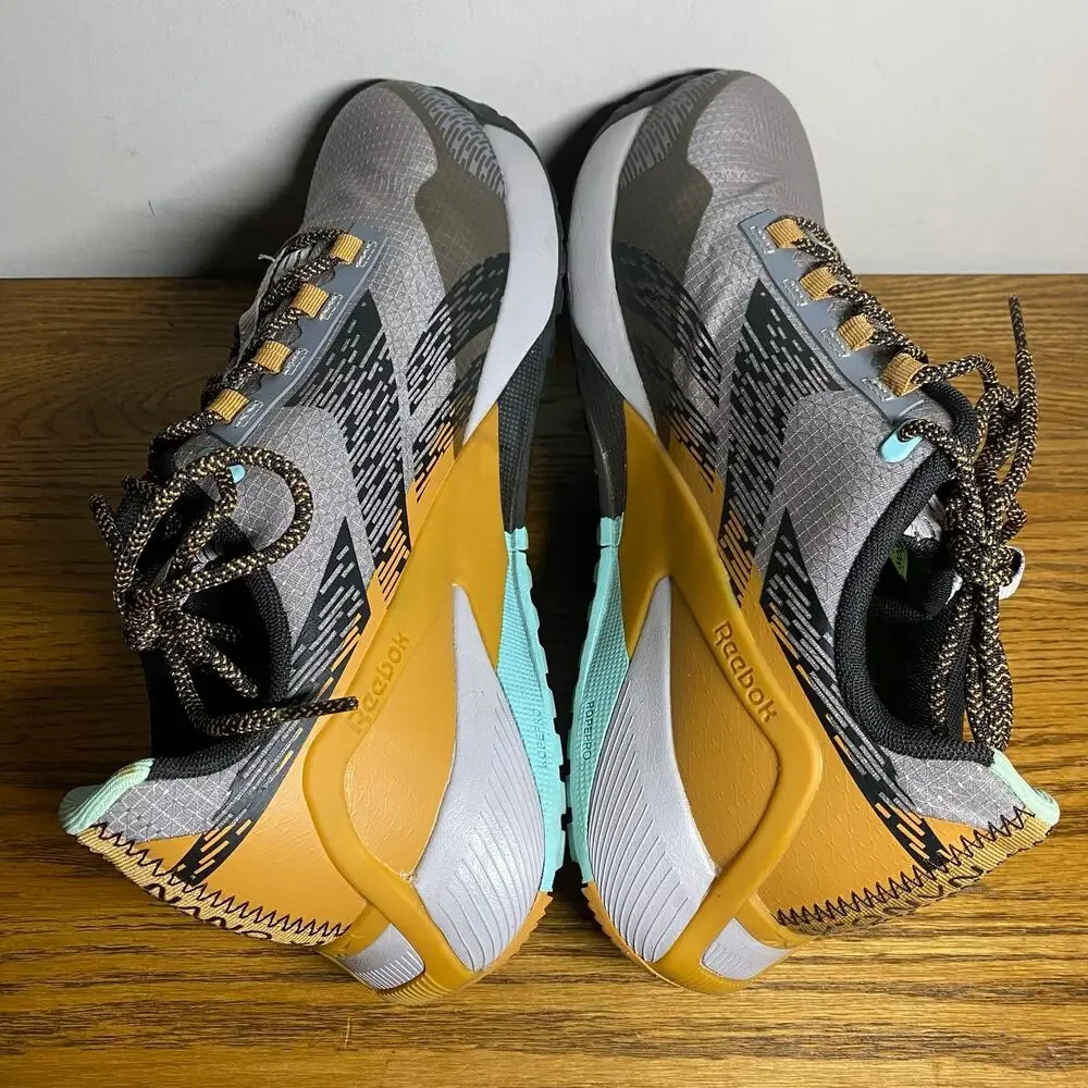 Reebok Men's Gray & Gold Training Shoes